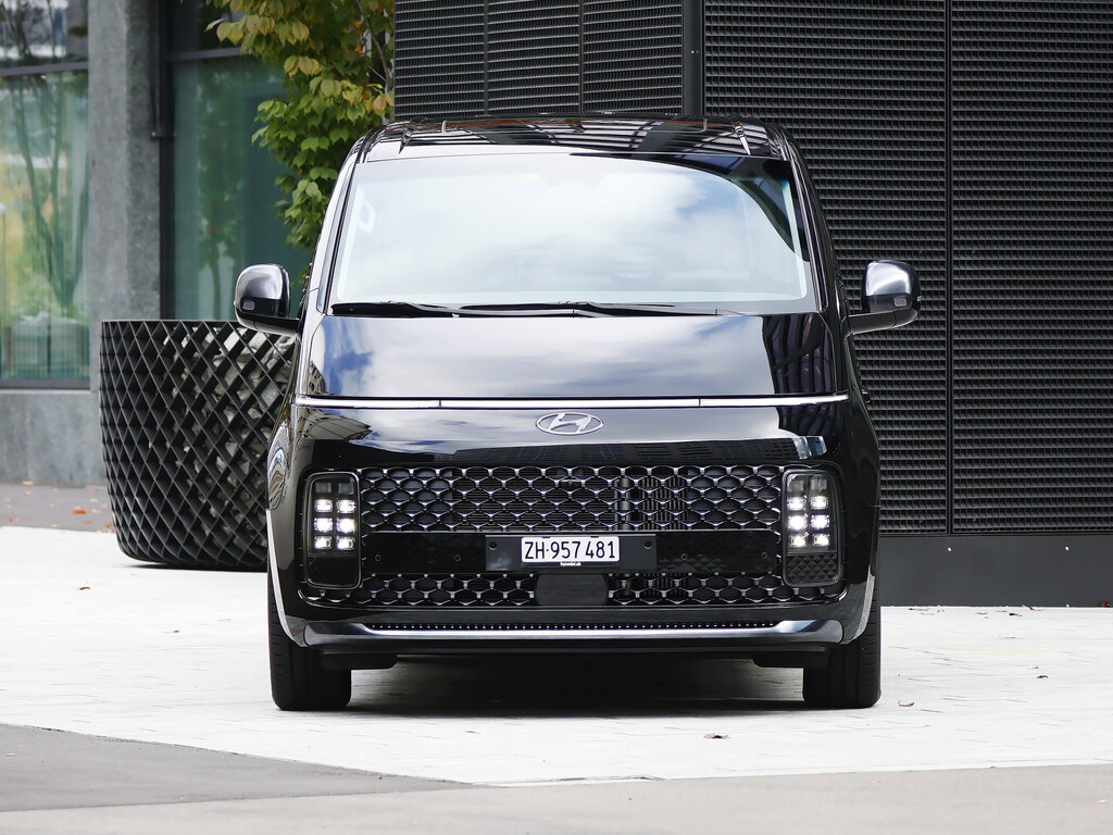 hyundai_staria
